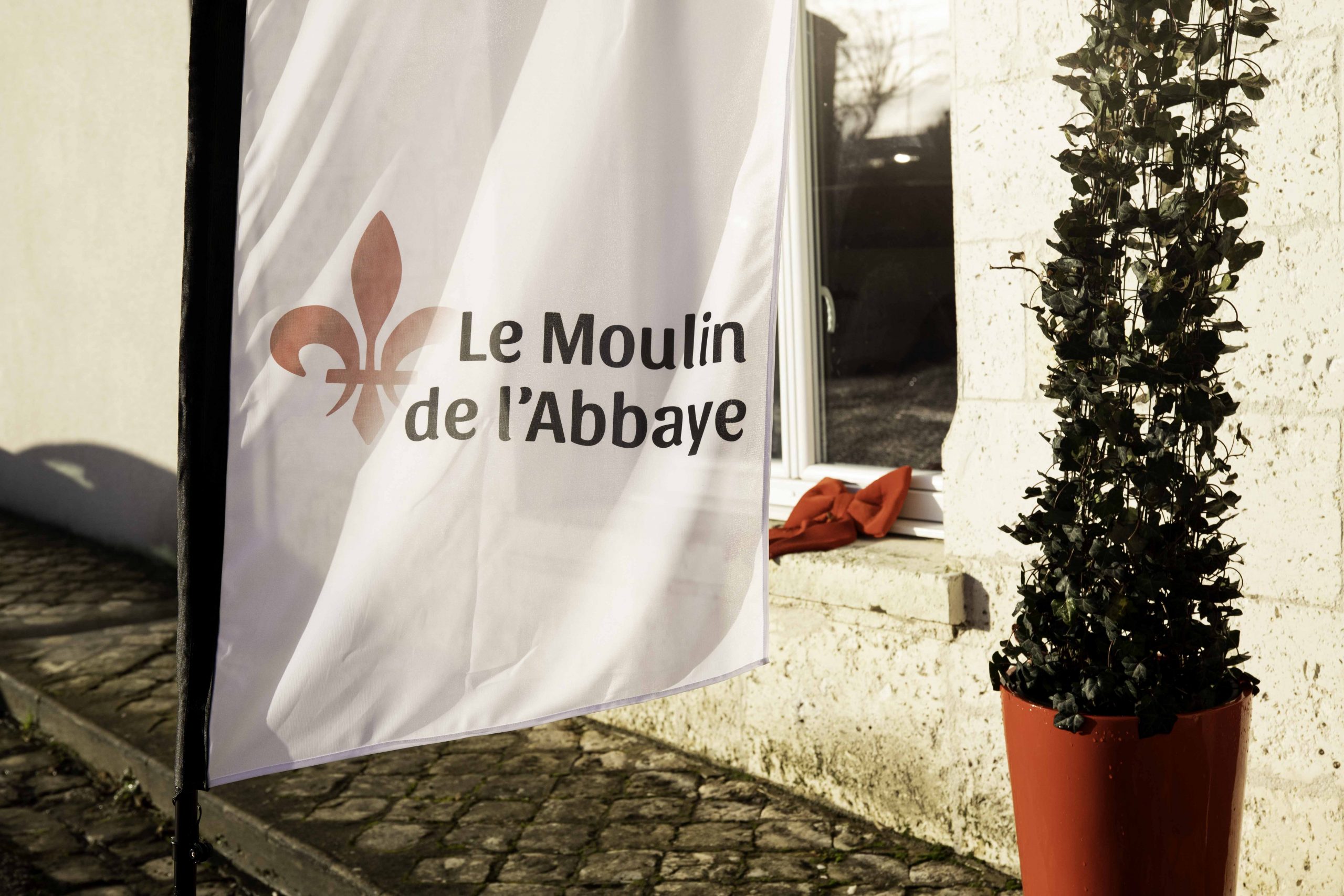 salle de réunion La Couronne Angoulême séminaire entreprise Moulin de l'Abbaye professionnel tarif cadre